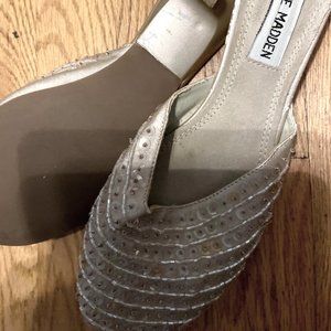 Steve Madden Sliip On Size 6 Belcon Beaded shoes